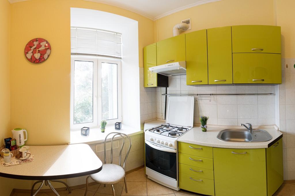 Kyiv Apartment In The City Center On Turgenevskaya Street Экстерьер фото